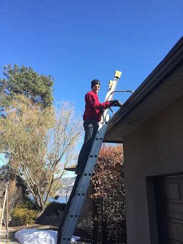 Gutter Cleaning & Eavestroughing work by Kelowna Gutter Cleaners in Kelowna