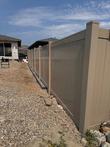 Fencing & Decks work by Bob's Fence Ltd. in Kelowna